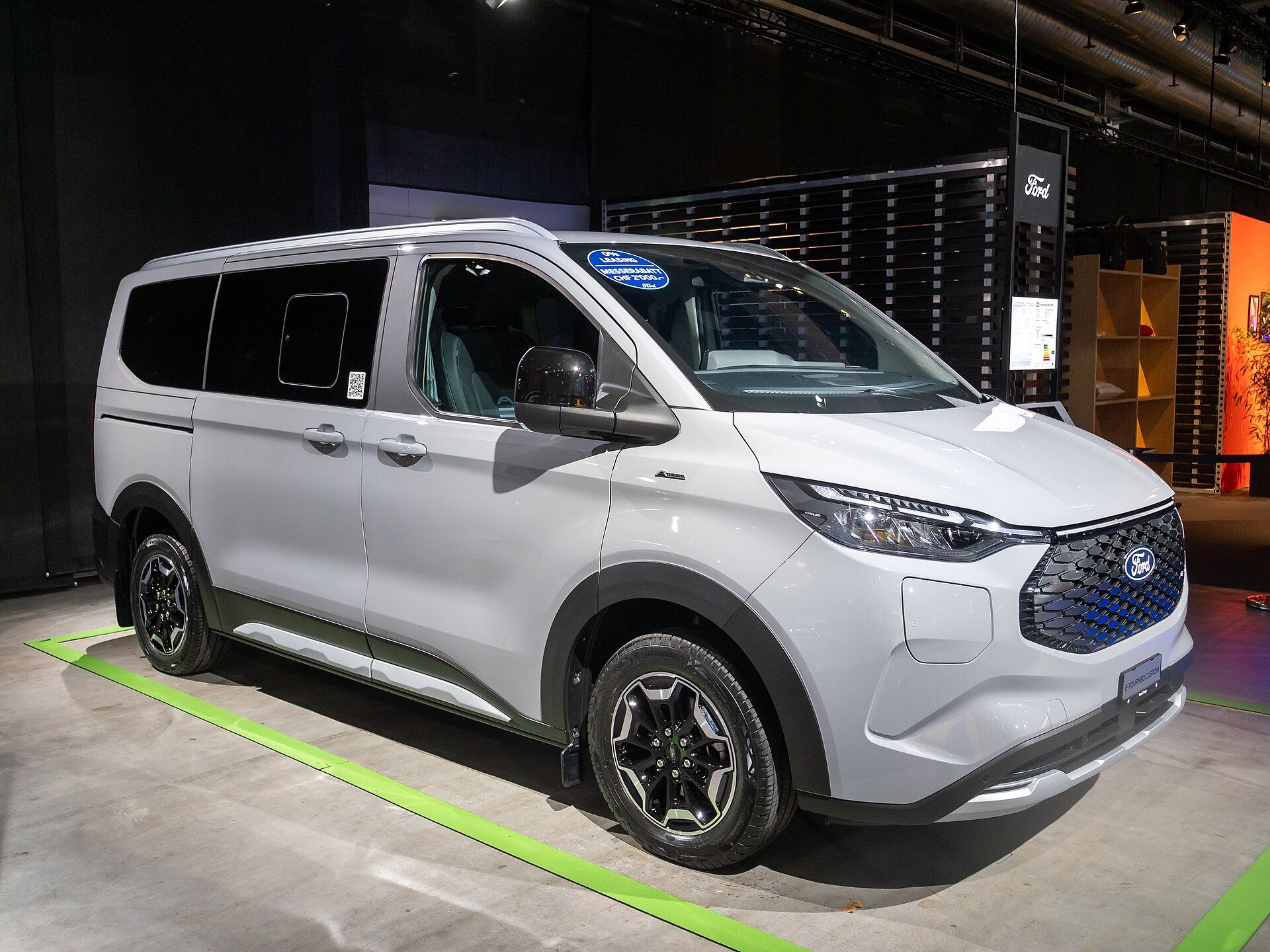 Ford E-Tourneo Custom, Auto Zürich 2025 fuarında görünüm
