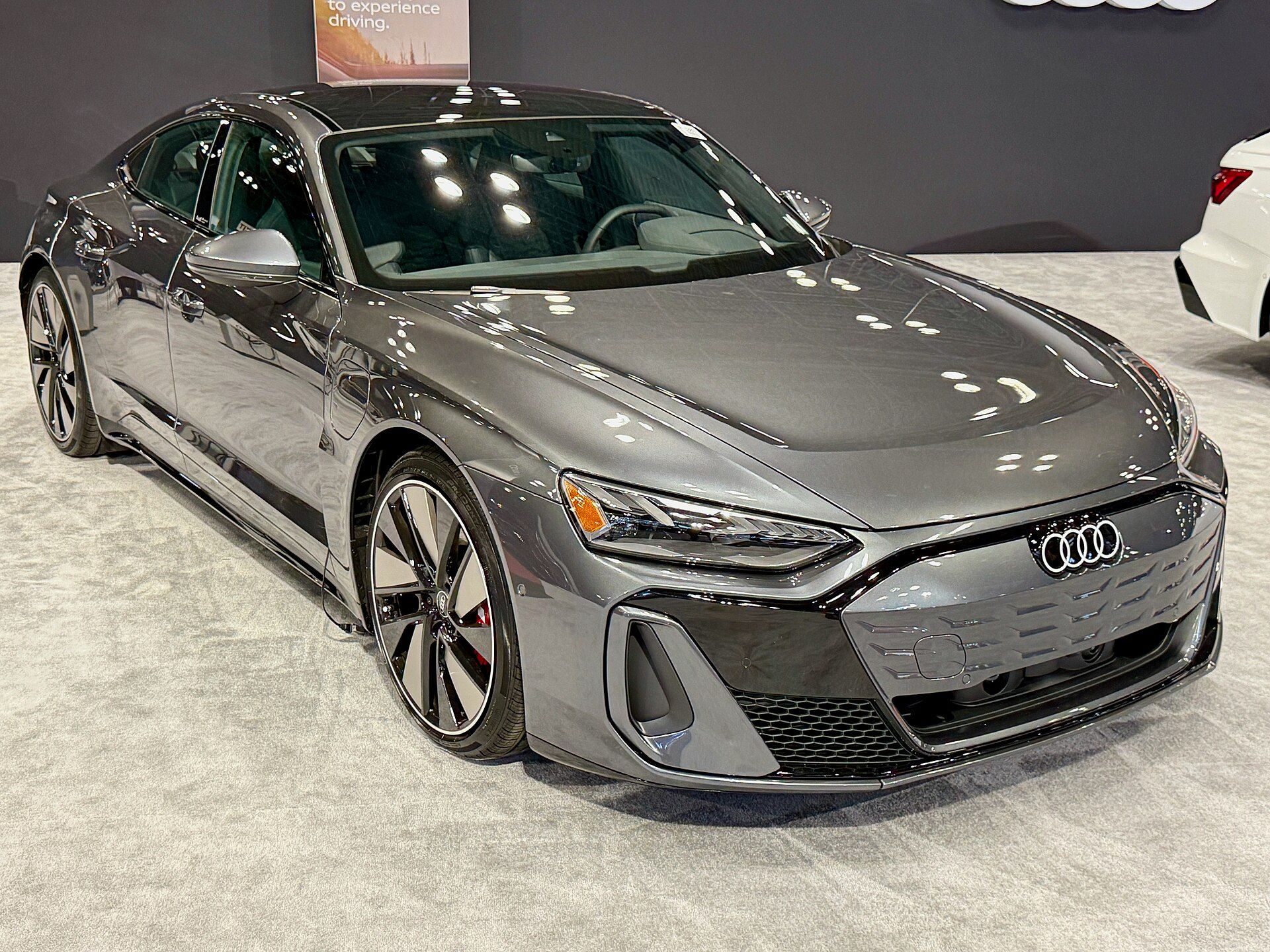 Audi e-tron GT (2024/2025 facelift), ön çapraz görünüm