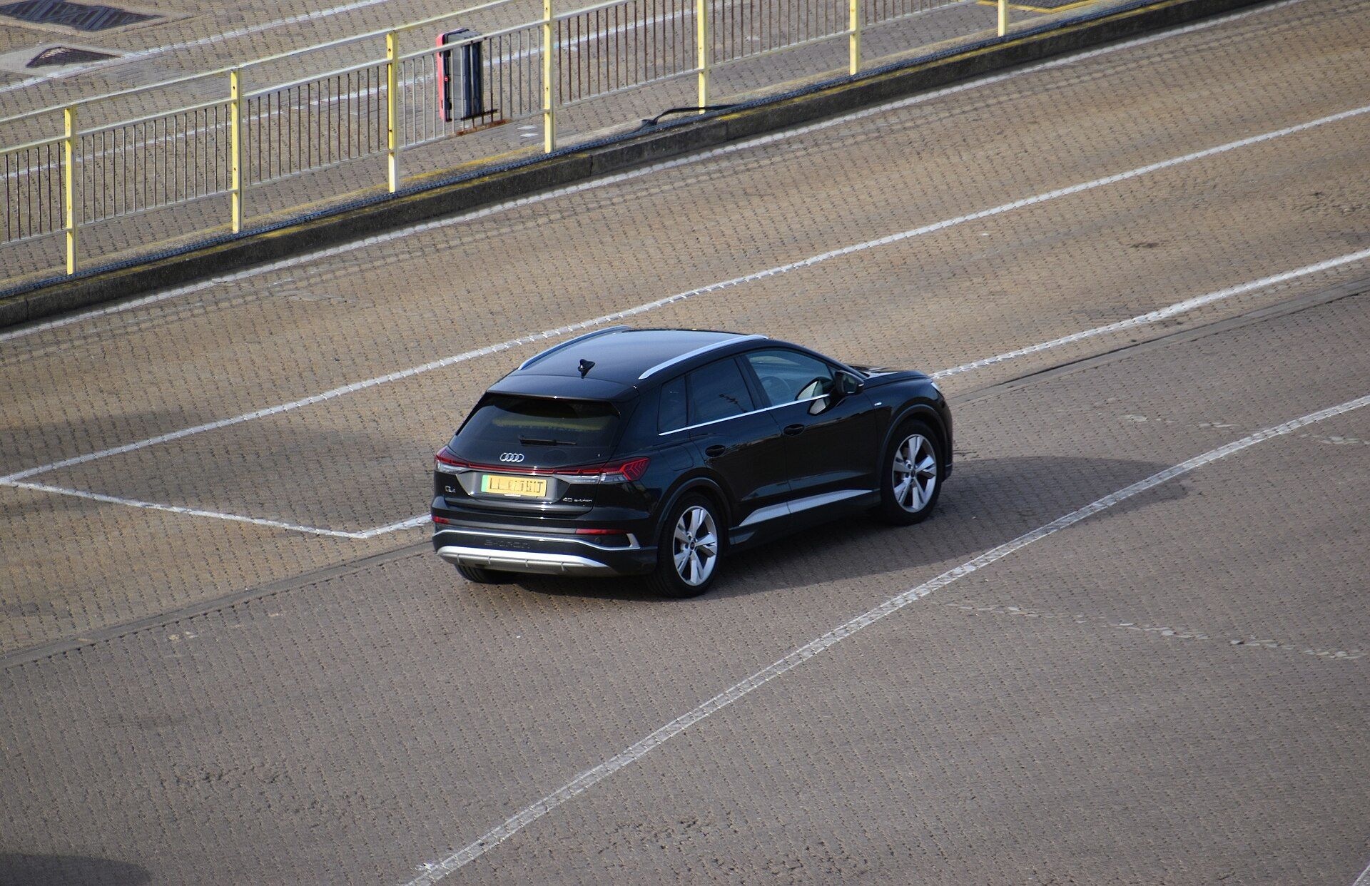 Audi Q4 40 e-tron, arka çapraz görünüm