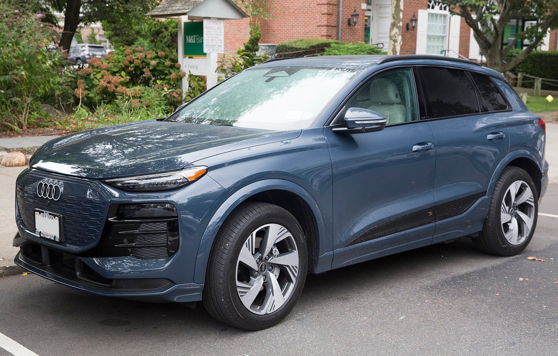Audi Q6 e-tron quattro, ön çapraz görünüm