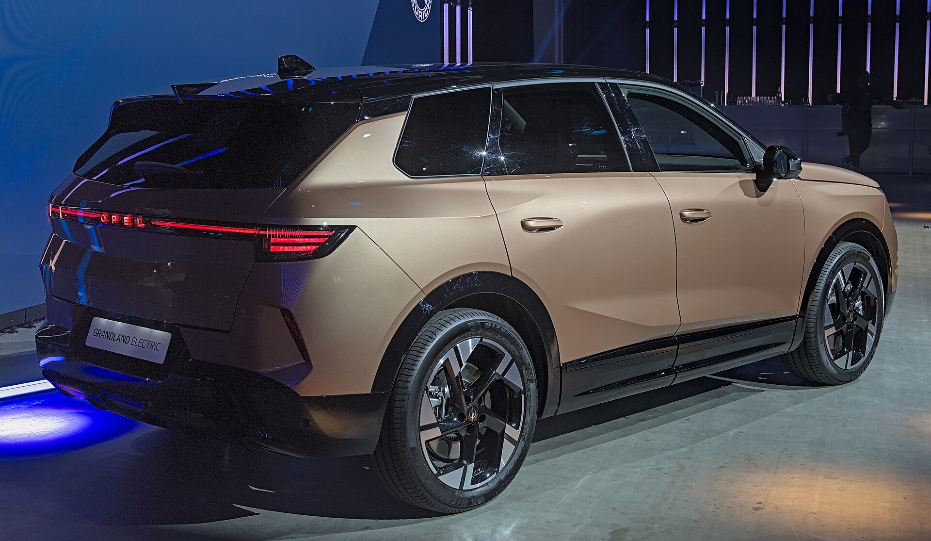 Opel Grandland Electric, Auto Zürich 2024 fuarında ön çapraz görünüm