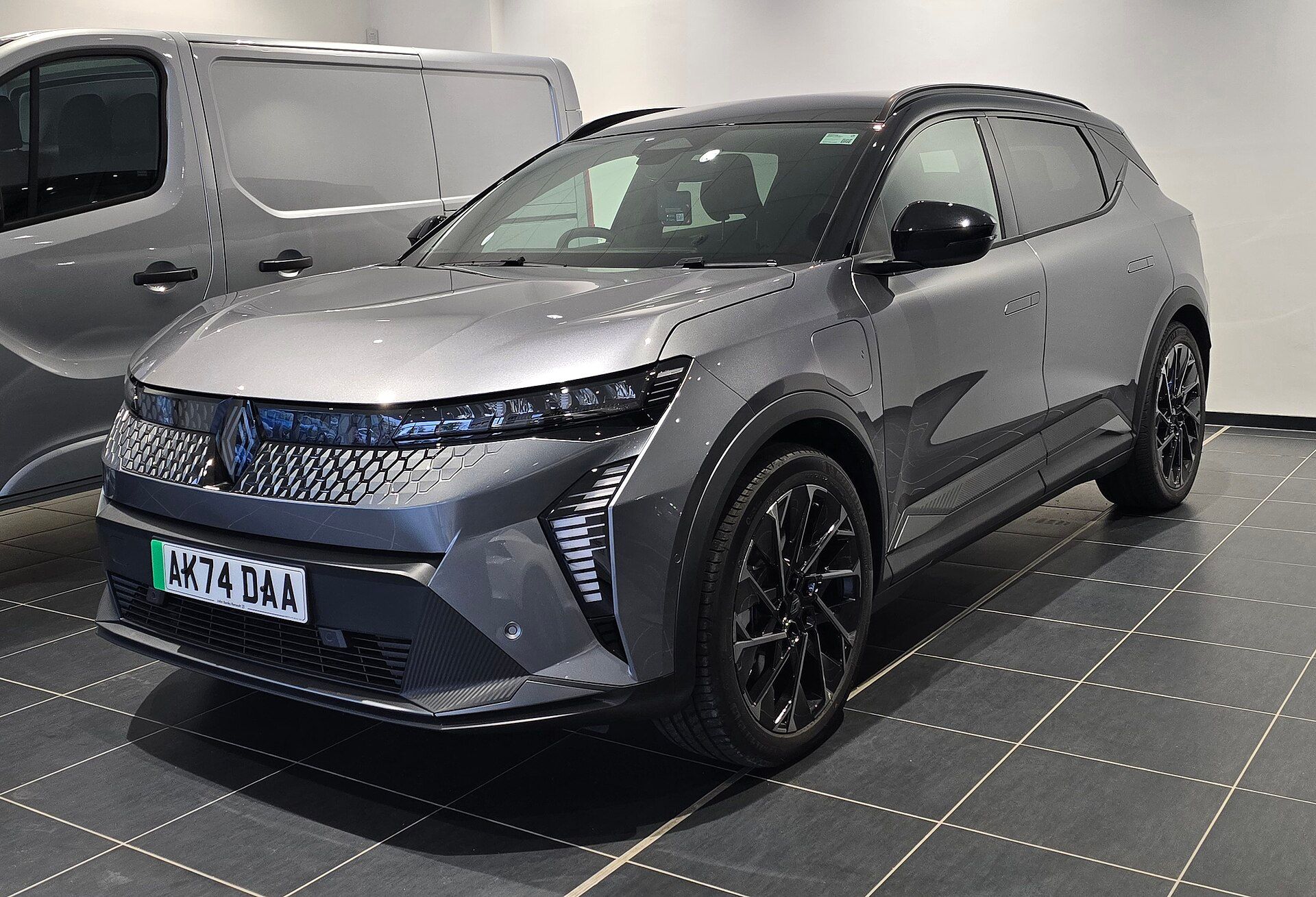 Renault Scenic Esprit Alpine E-Tech, ön çapraz görünüm