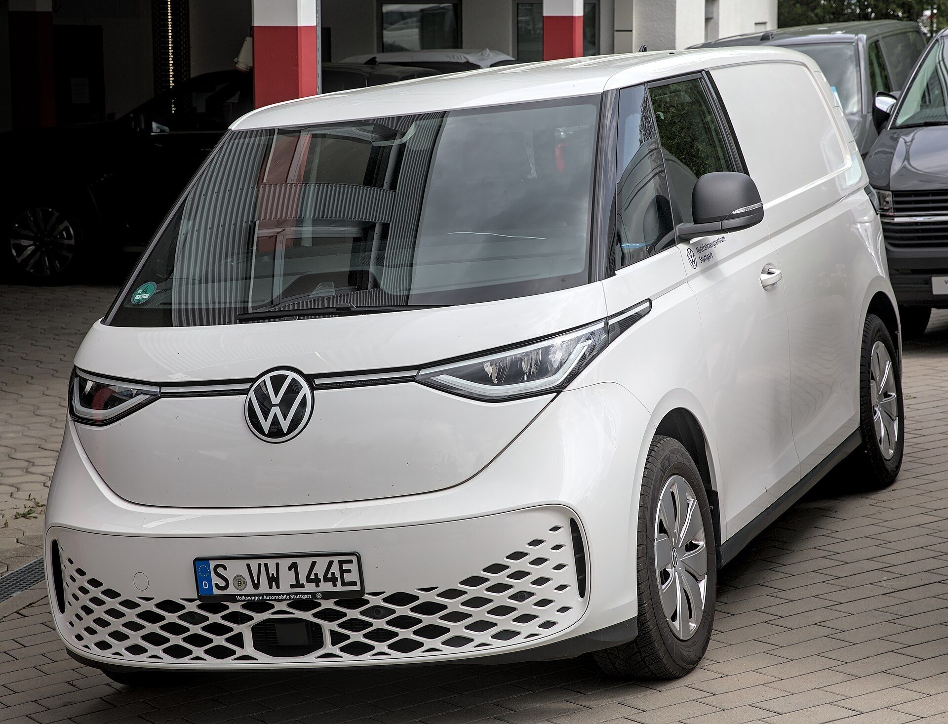 Volkswagen ID. Buzz Cargo önden görünüm