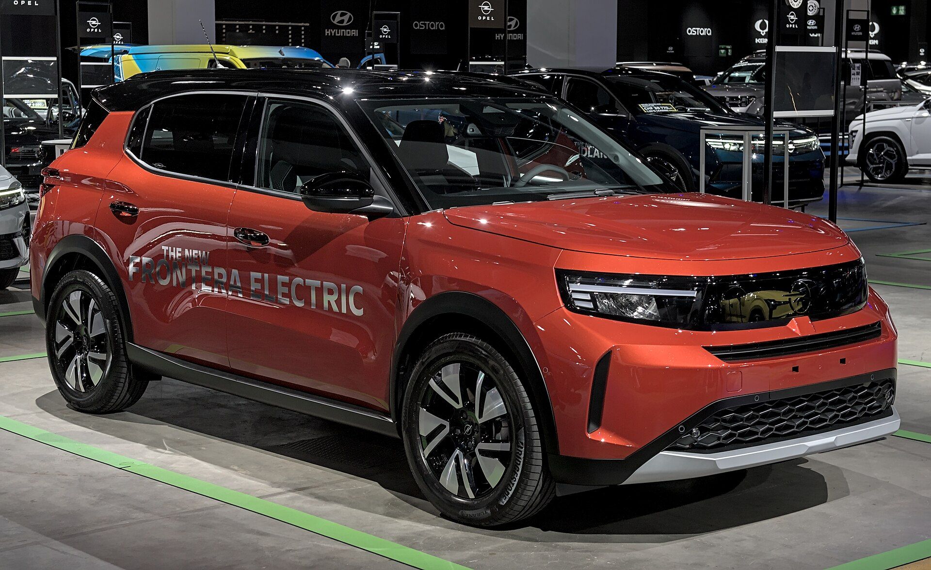 Opel Frontera Electric, Auto Zürich 2024 fuarında ön çapraz görünüm