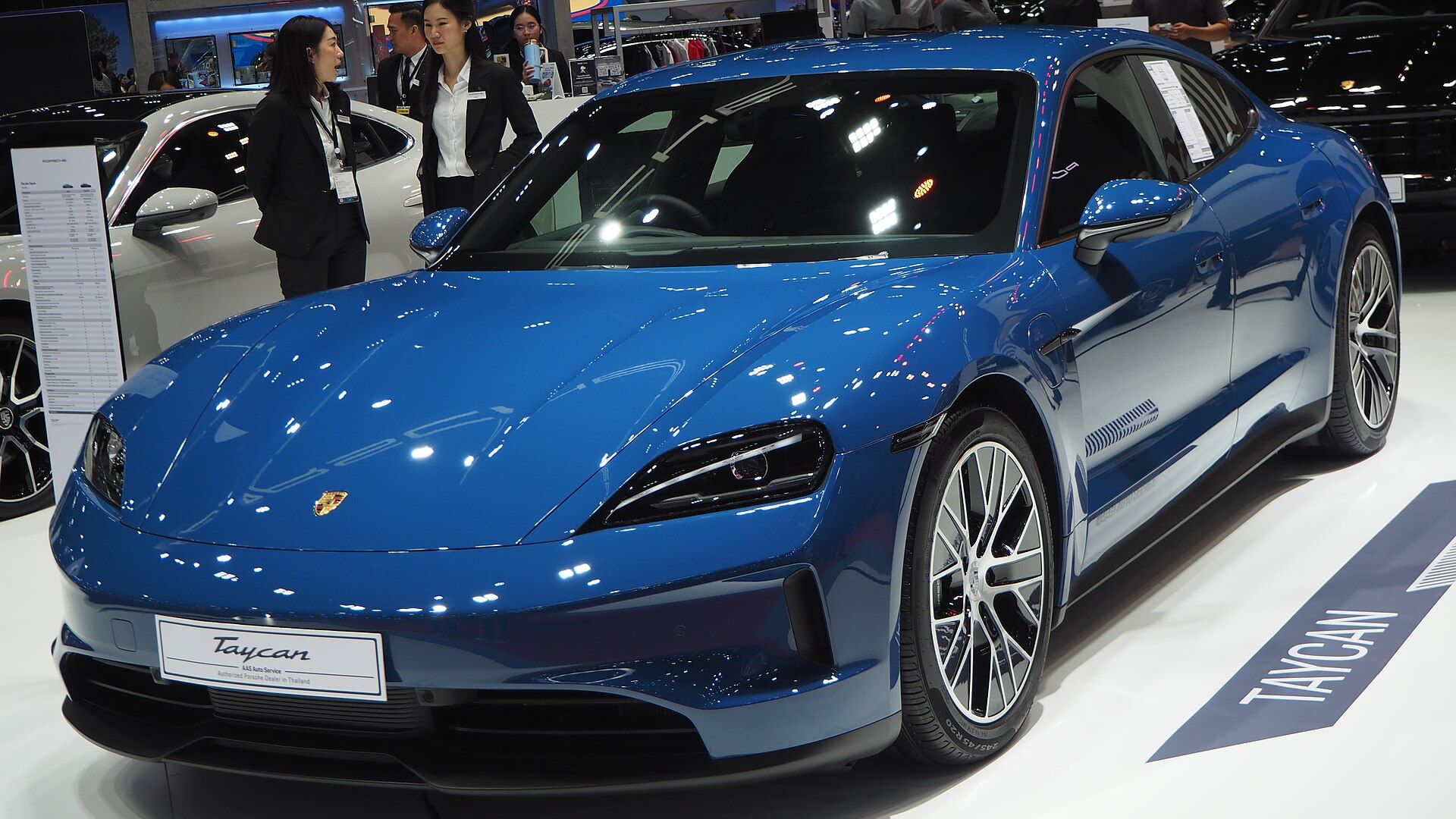 Porsche Taycan (2024 yüz güncellemesi), ön çapraz görünüm