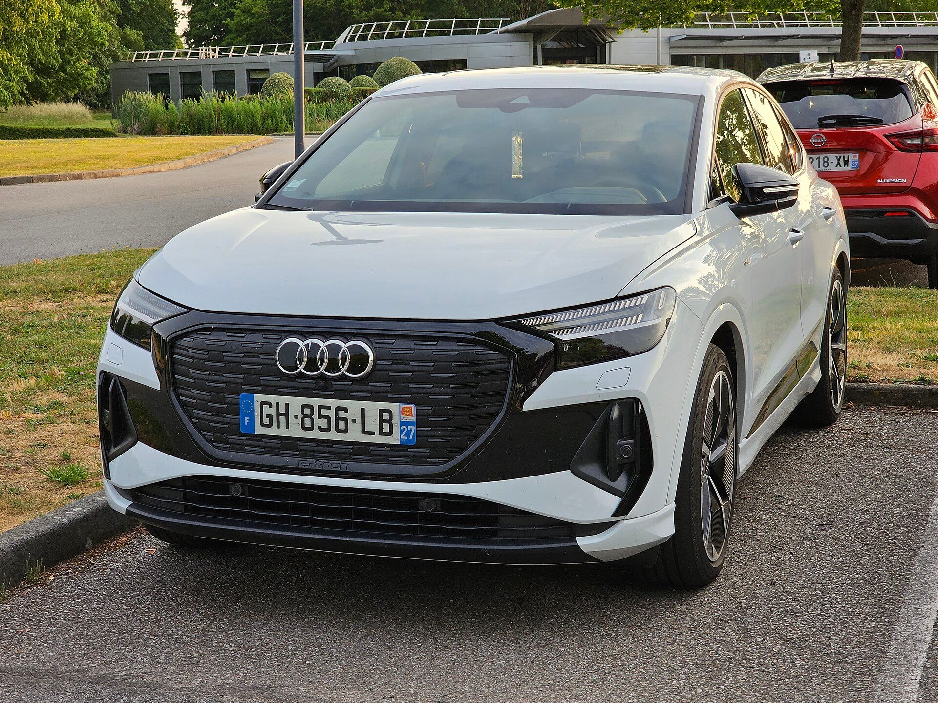 Audi Q4 Sportback e-tron, ön çapraz görünüm