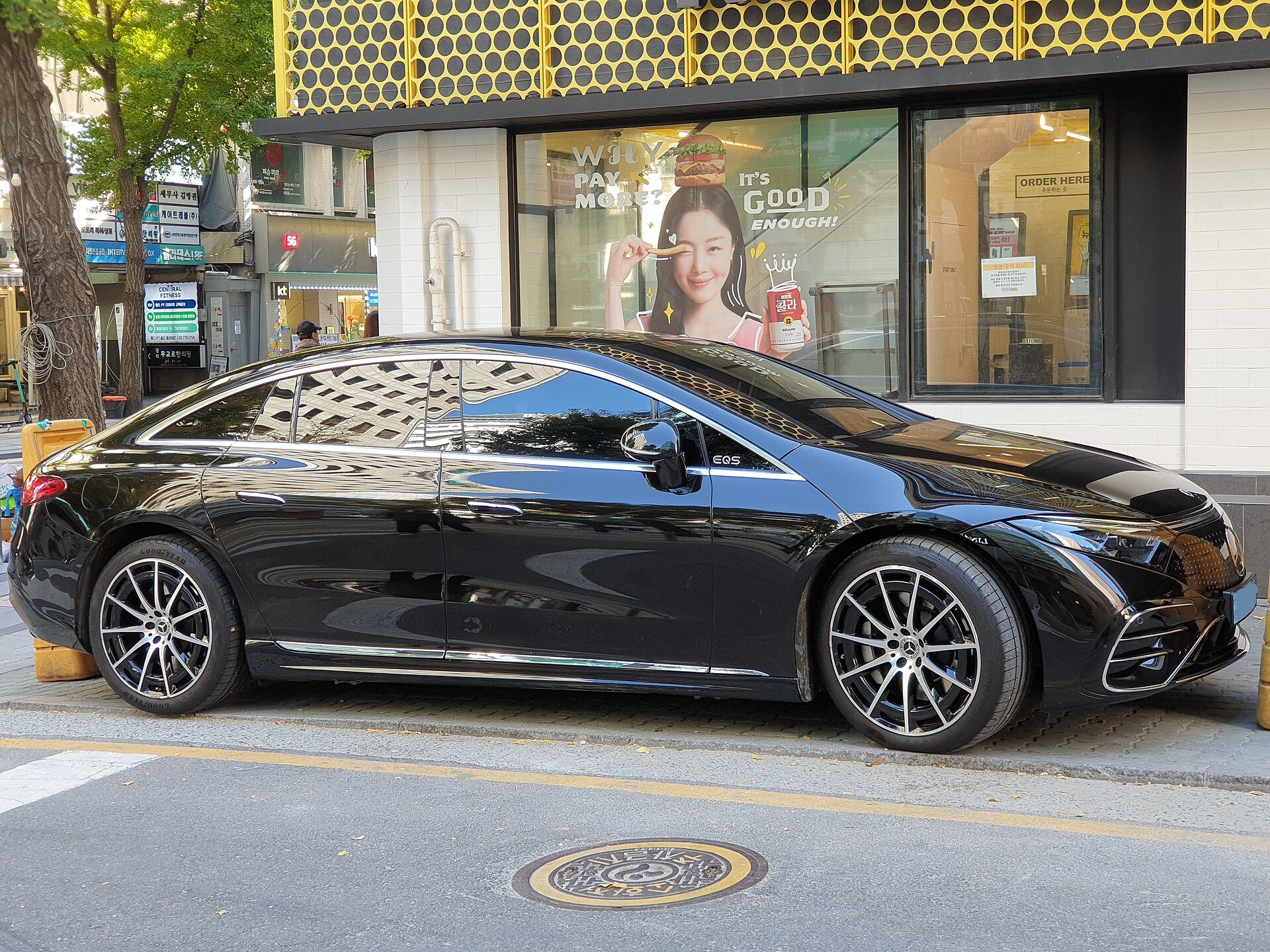 Mercedes-Benz EQS