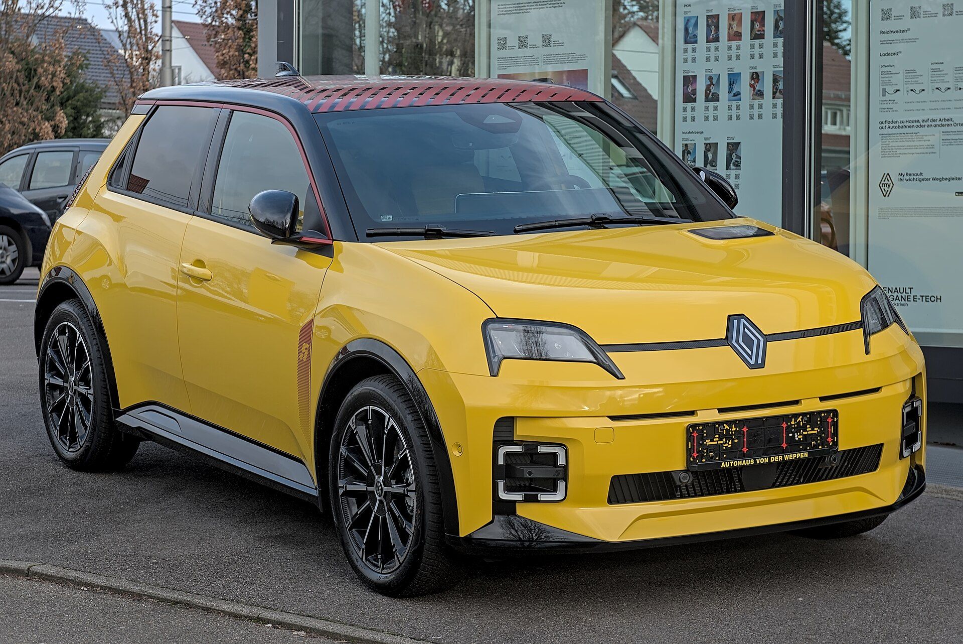 Renault 5 E-Tech Electric, arka çapraz görünüm