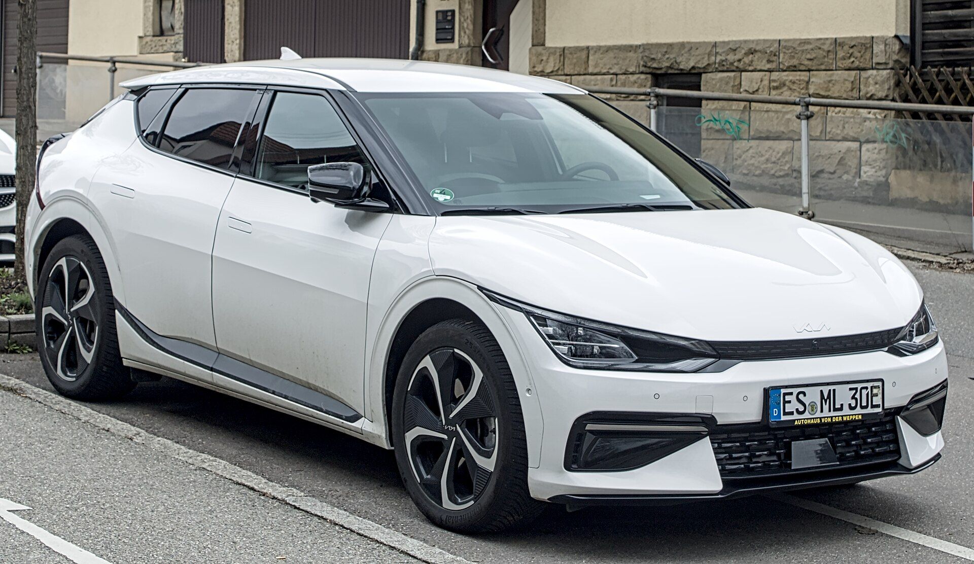 Kia EV6 GT-Line (2021–2024) önden üç çeyrek görünüm