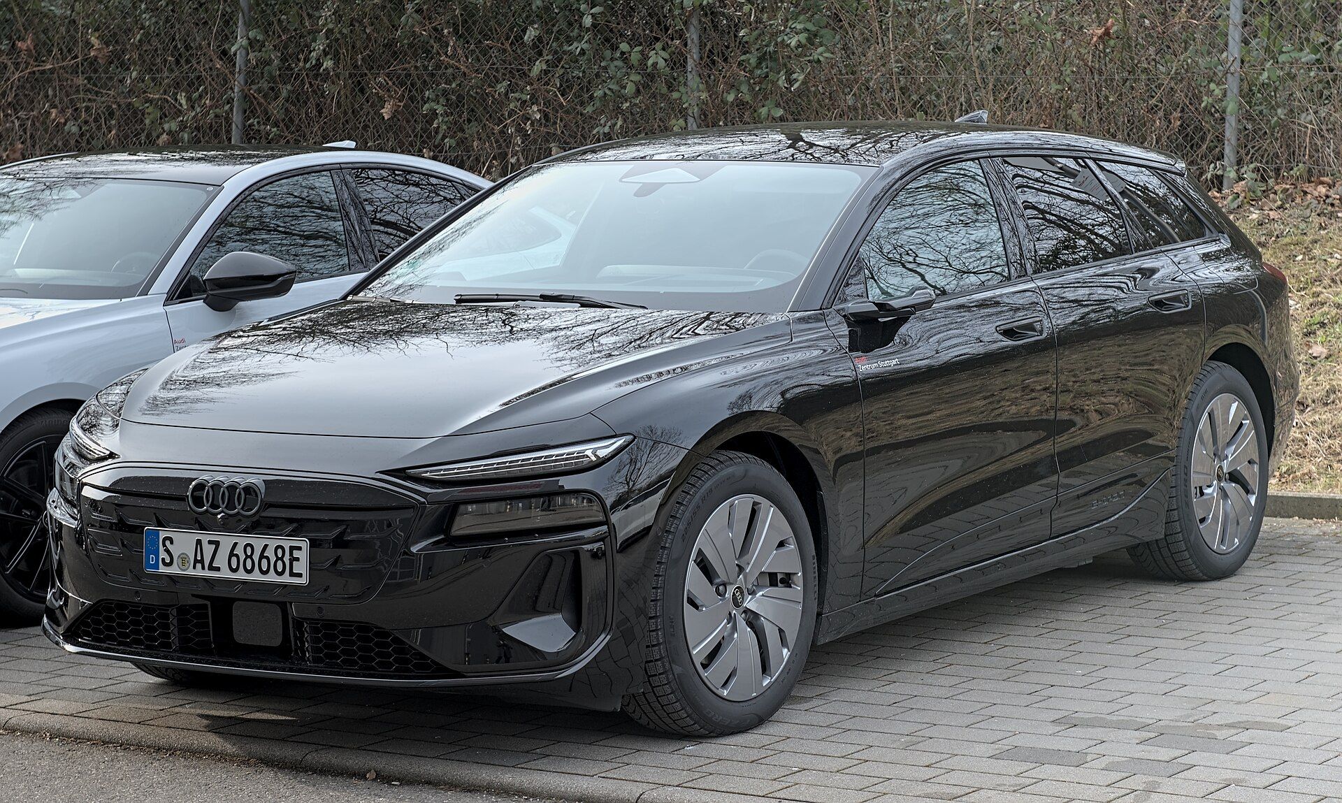 Audi A6 Avant e-tron, yandan görünüm